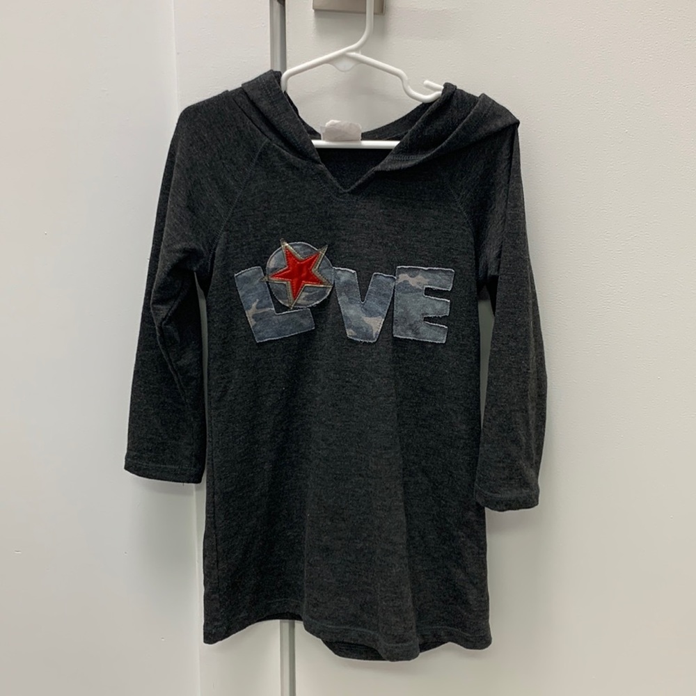 Random Hearts girls charcoal camo love hoodie dress - size 5